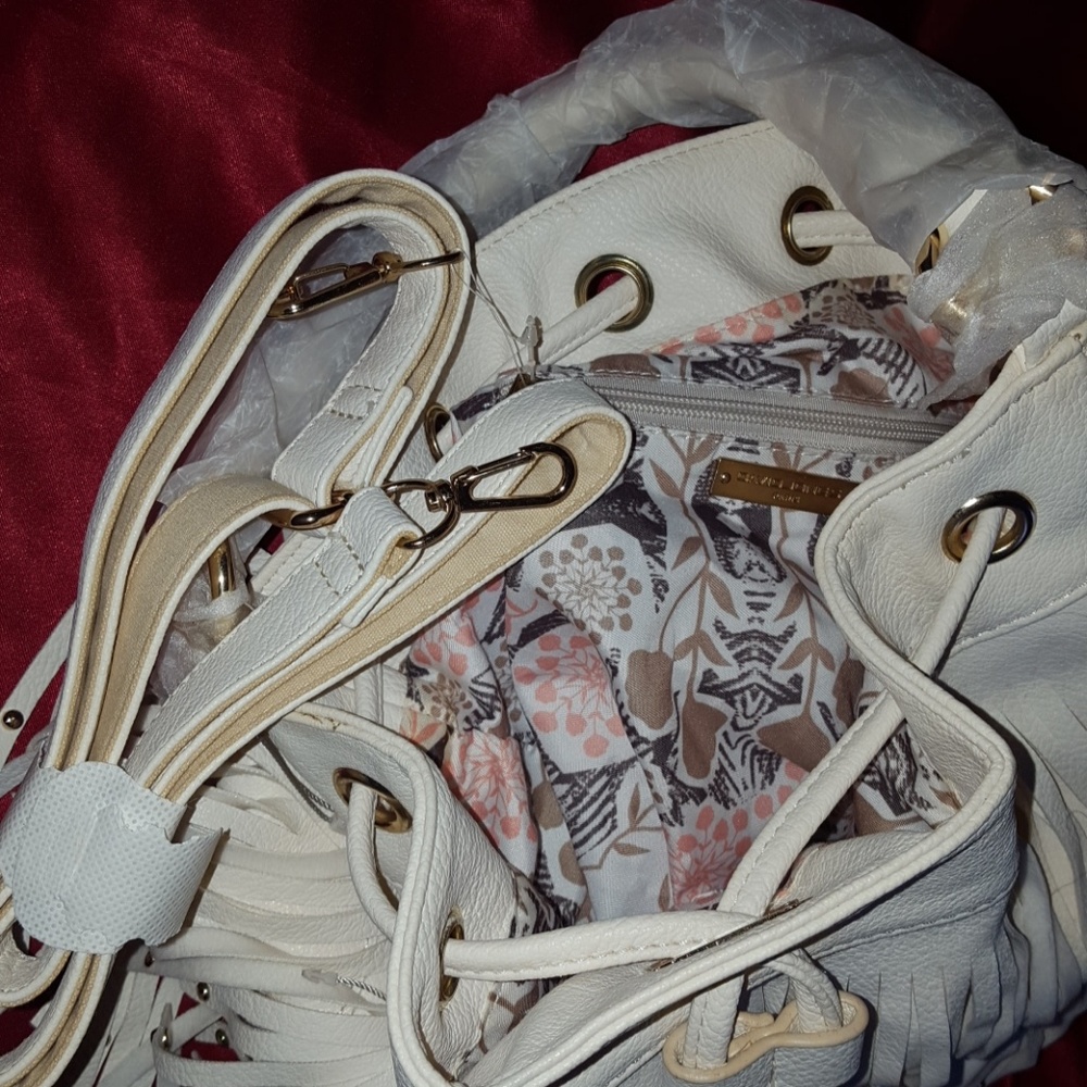 Purse - Picture 2 of 5